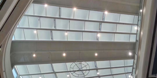 河南濮陽萬達廣場電動遮陽簾項目